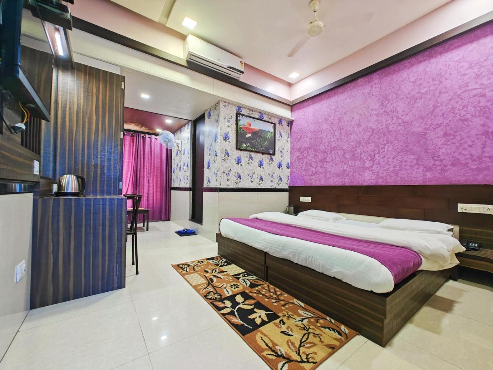 Hotel Saraswati Mount Abu Esterno foto