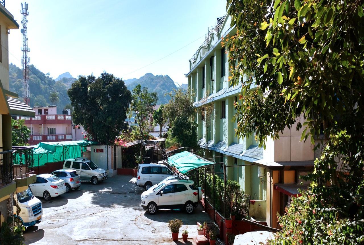 Hotel Saraswati Mount Abu Esterno foto