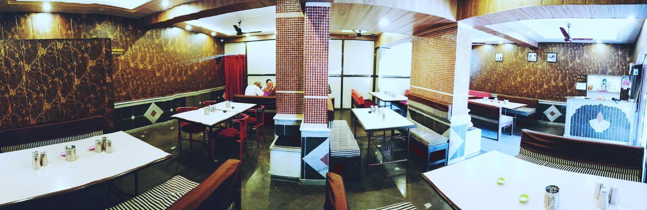 Hotel Saraswati Mount Abu Esterno foto